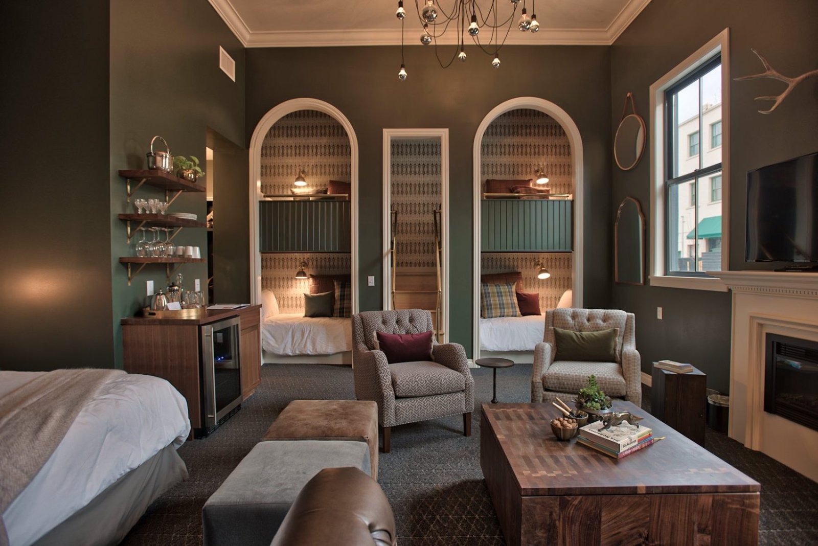 Luxury Hotel Room Decor, Hotel Lifestyle Goods, Iconic Hotel Lighting & Hotel Homeware Products